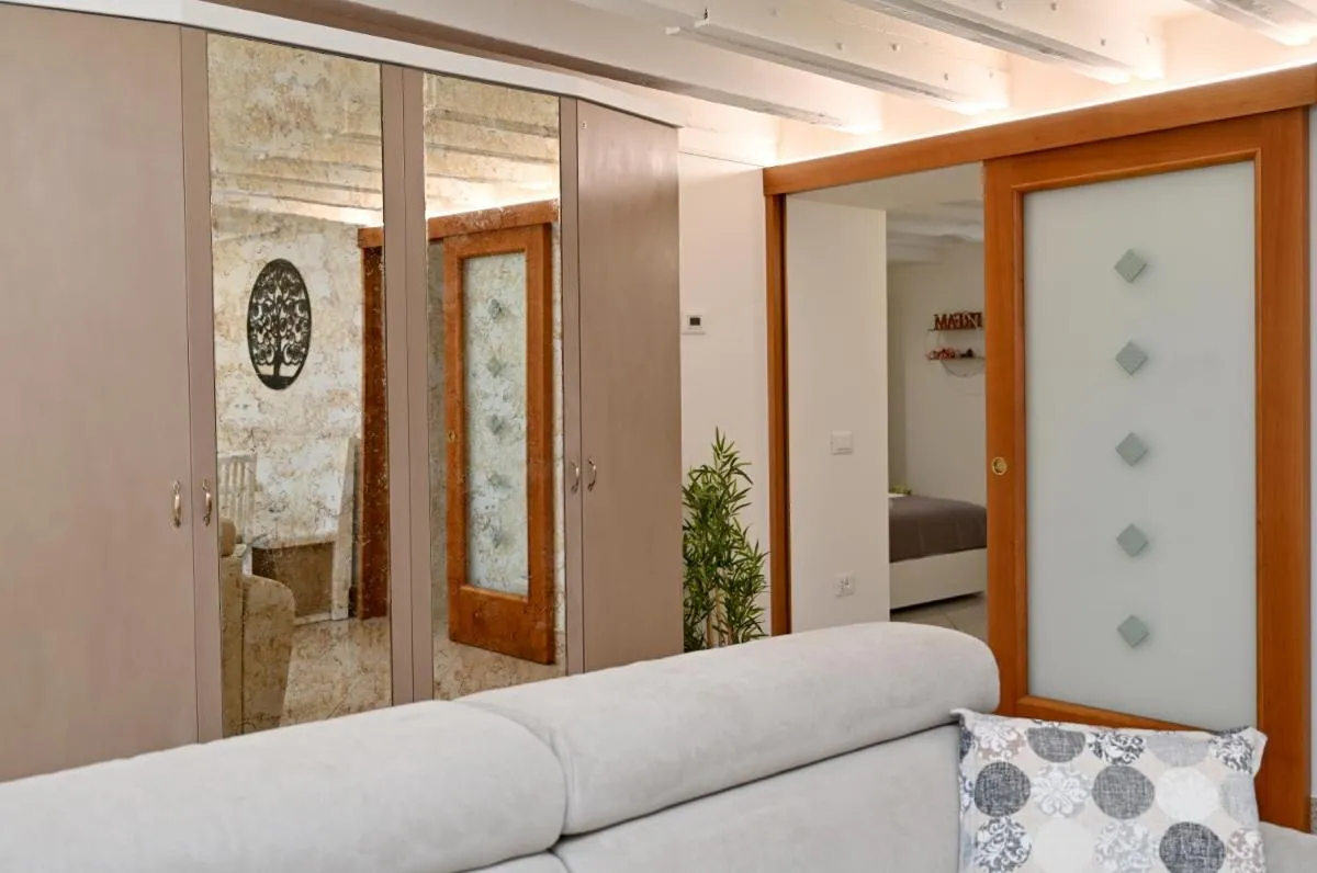 Image 1 of La PICCOLA CORTE