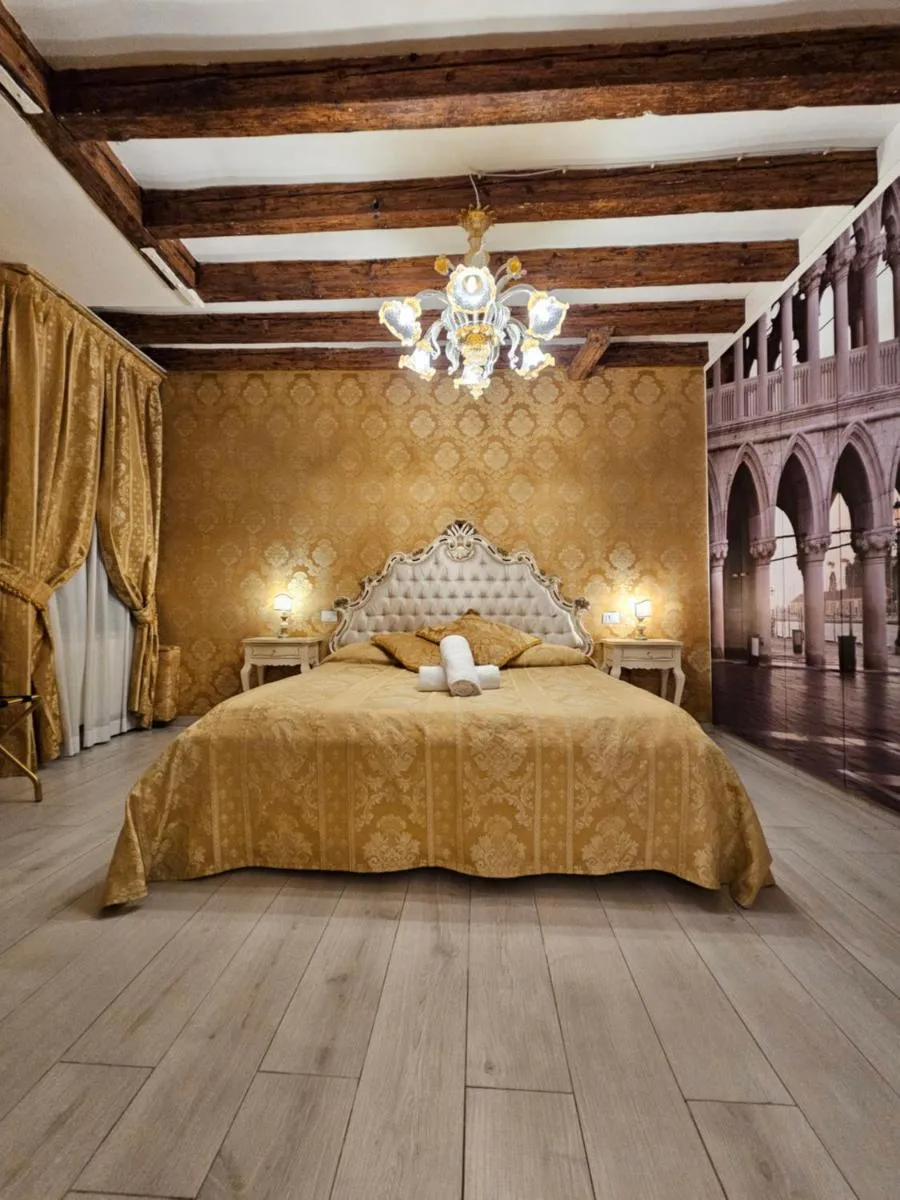 Image 1 of La Residenza di Carlo close to Piazza San marco