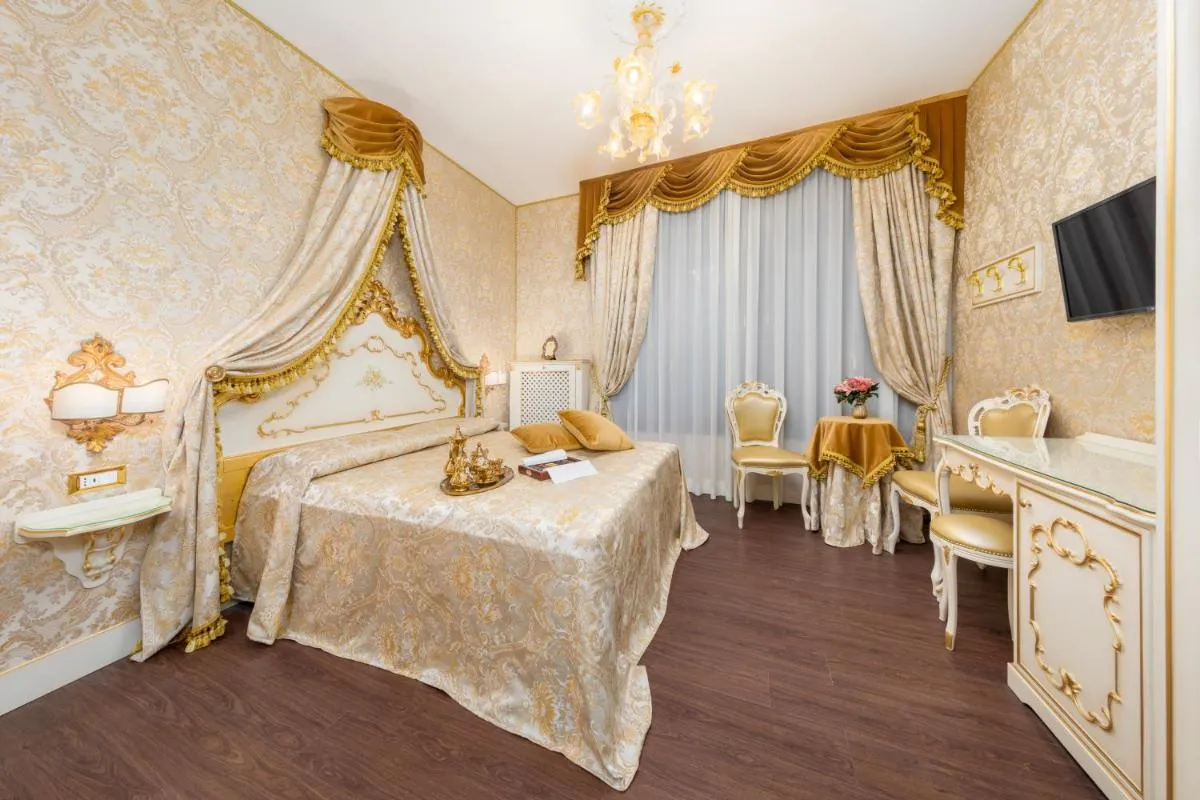 Image 1 of La Veneziana Boutique Rooms 2