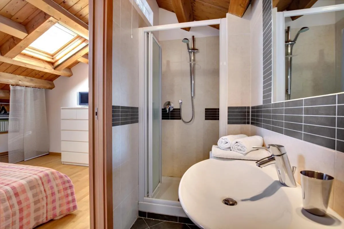 Image 2 of Lagoon Apartment