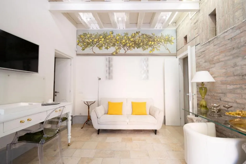 Image of Lemon House