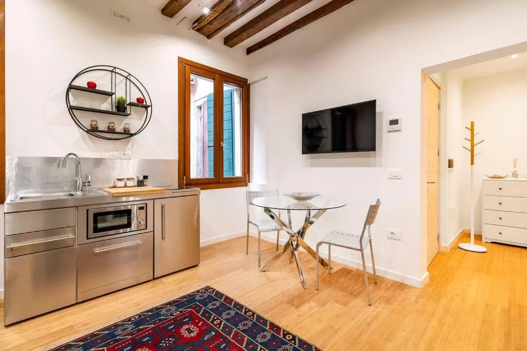 Image 3 of Loft San Stae 18.27