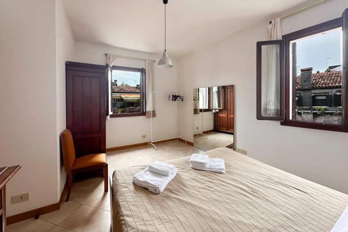 Image 2 of Luminosa terrazza dietro S.Marco