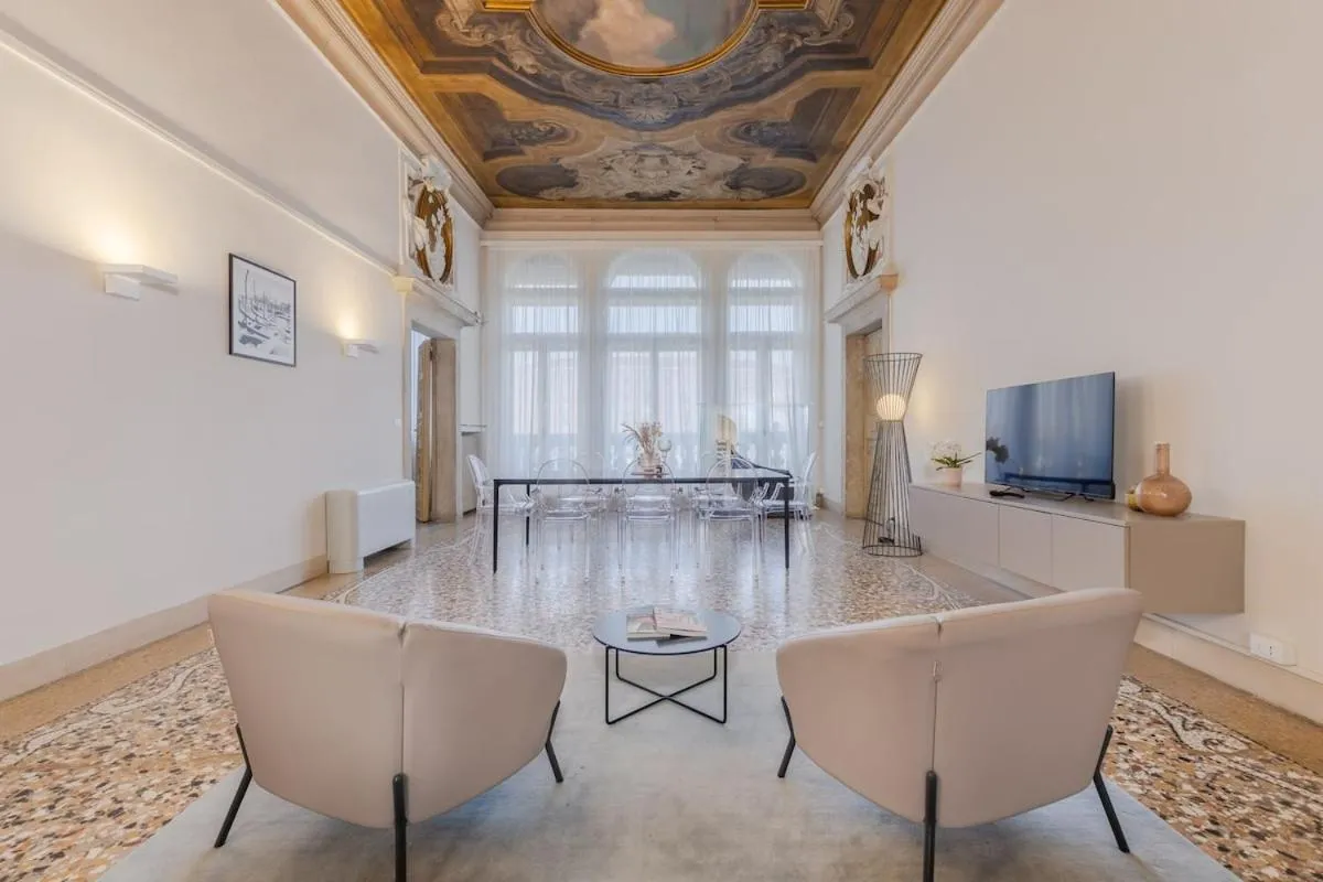 Image 4 of Luxury Calatrava – Apartment in Venetian Palazzo