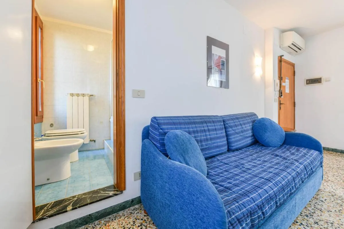 Image 2 of Mascareta, central apartment