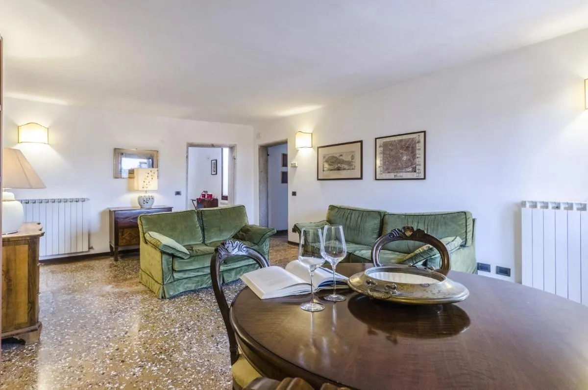 Image 3 of Maurizio House – near the Train Station