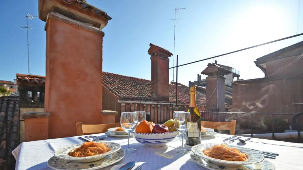 Image of Mellina’s Terrace – Stylish House