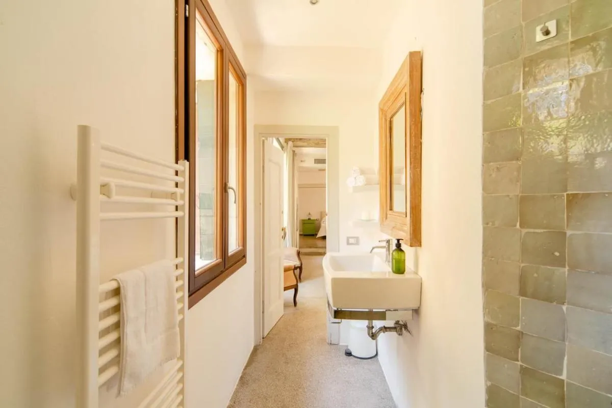 Image 2 of Melusina Homes