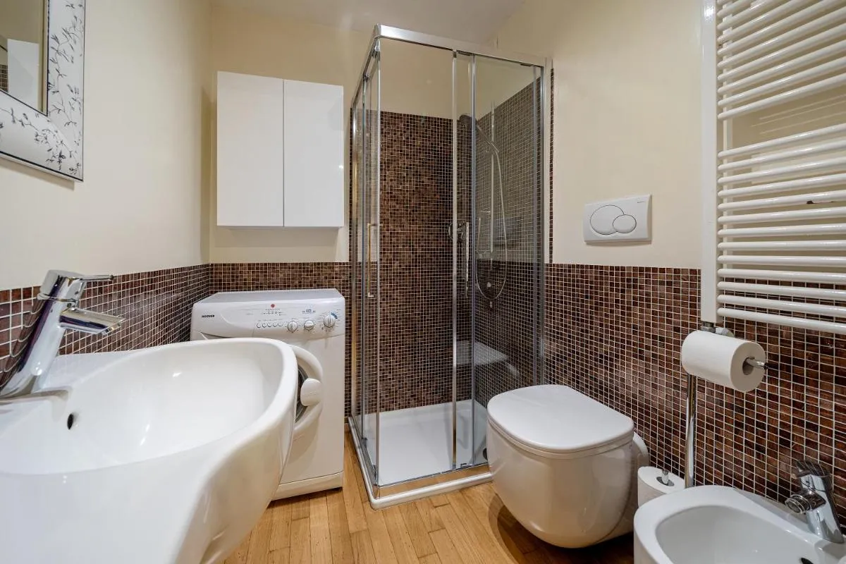 Image 2 of Mezzanino 4438