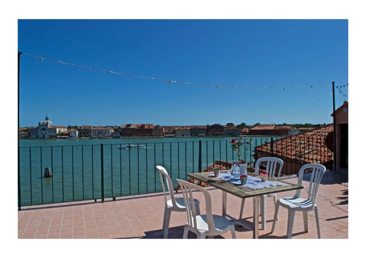 Image 2 of Mimi’s loft