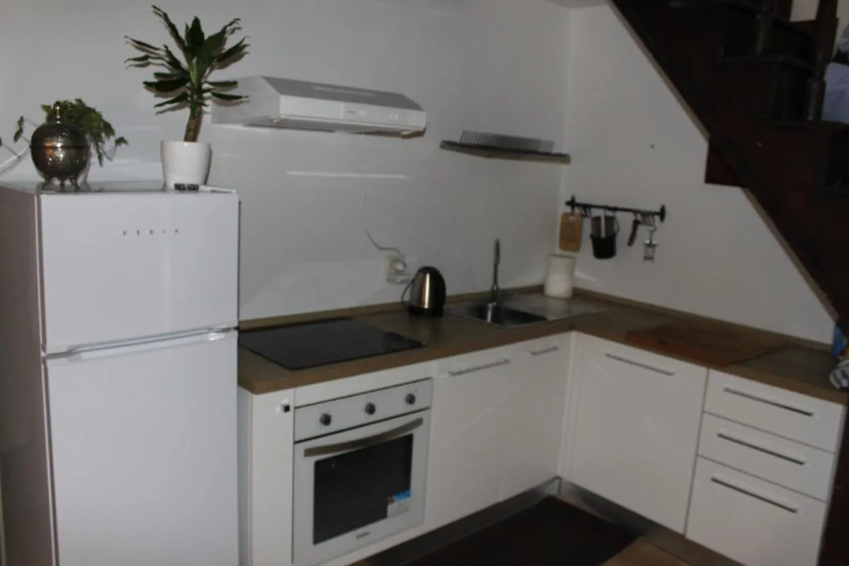 Image 2 of Mimi’s studios