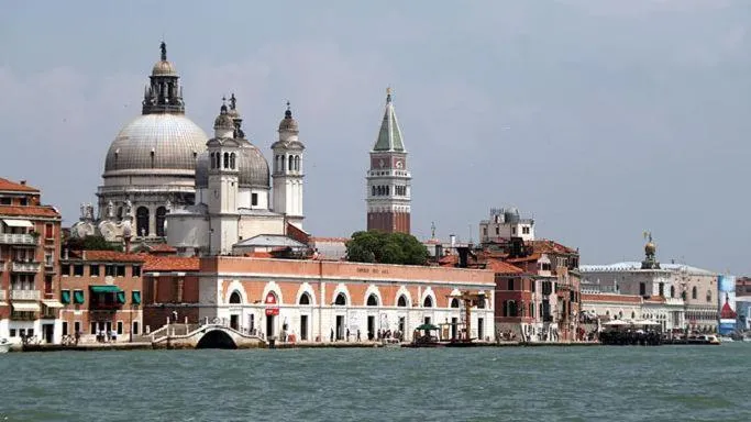 Image 4 of Mimi’s studios