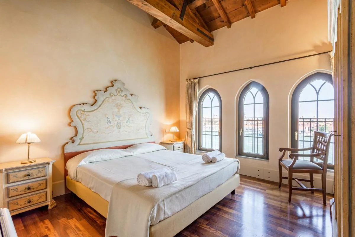 Image 6 of Molino Stucky Residence Suites