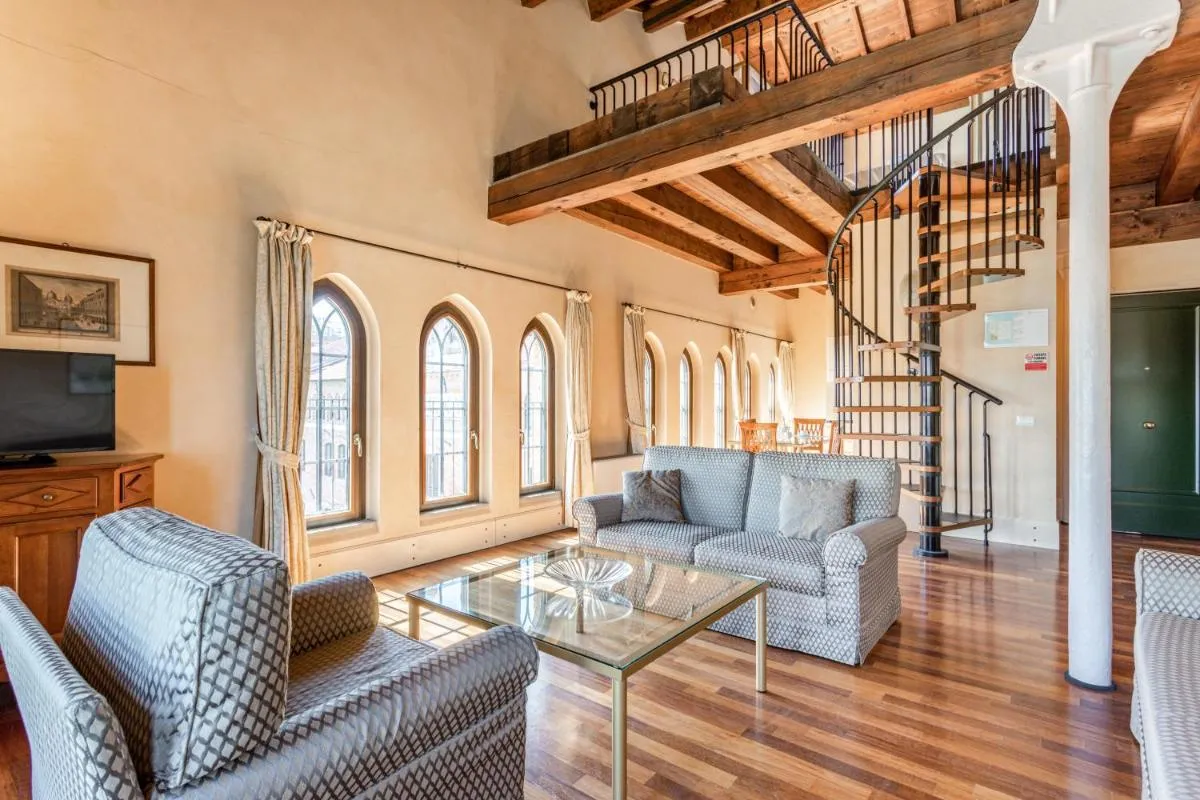 Image 4 of Molino Stucky Residence Suites