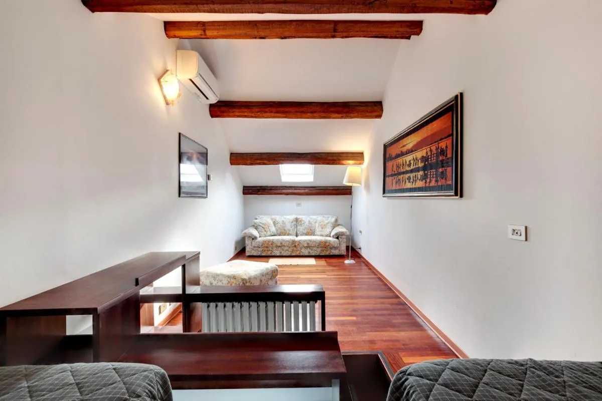 Image 1 of Nobile House