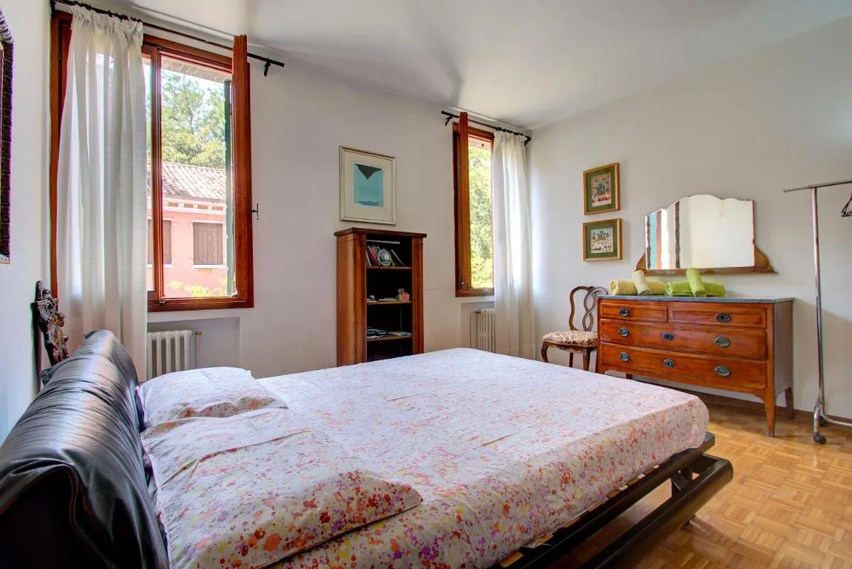 Image 6 of PEGGY-Guggenheim