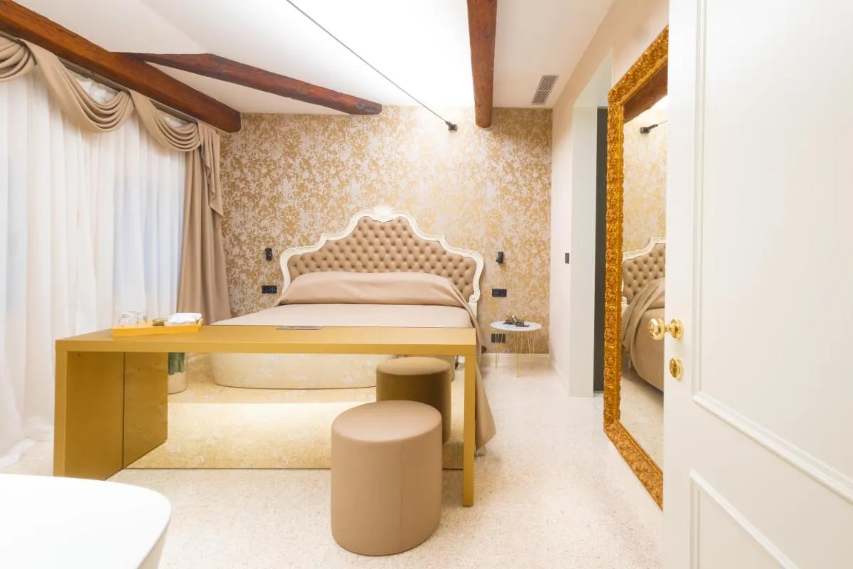 Image 1 of Palazzetto MyVenice