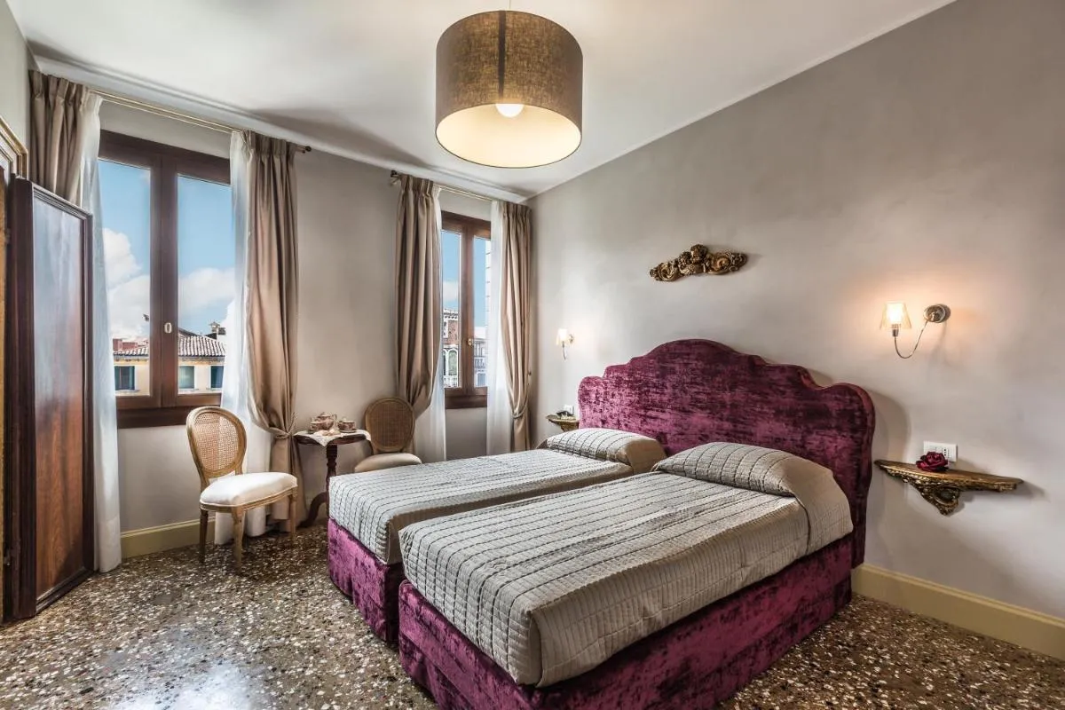 Image 1 of Palazzina Canal