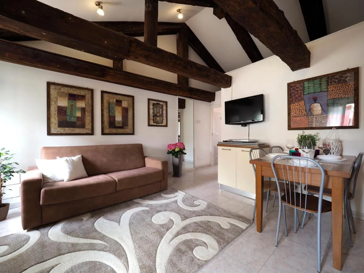 Image 4 of Palazzo Preziosa – Rialto