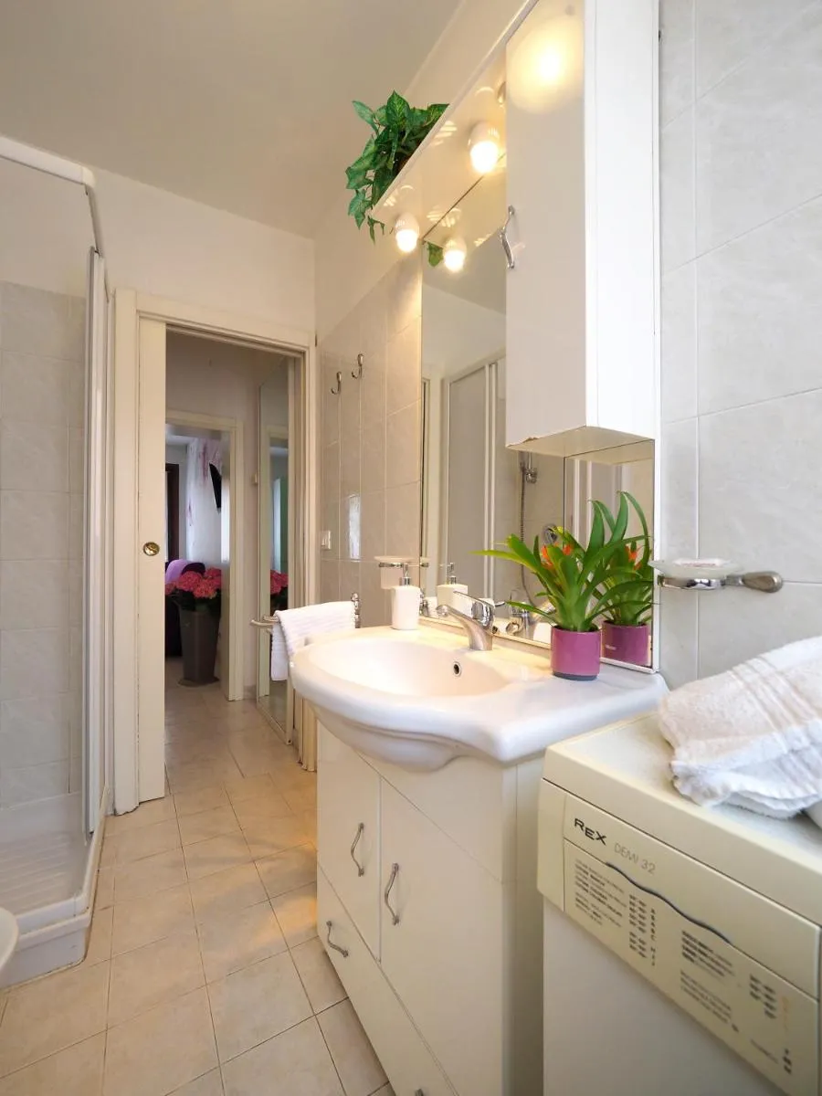 Image 3 of Palazzo Preziosa – Rialto