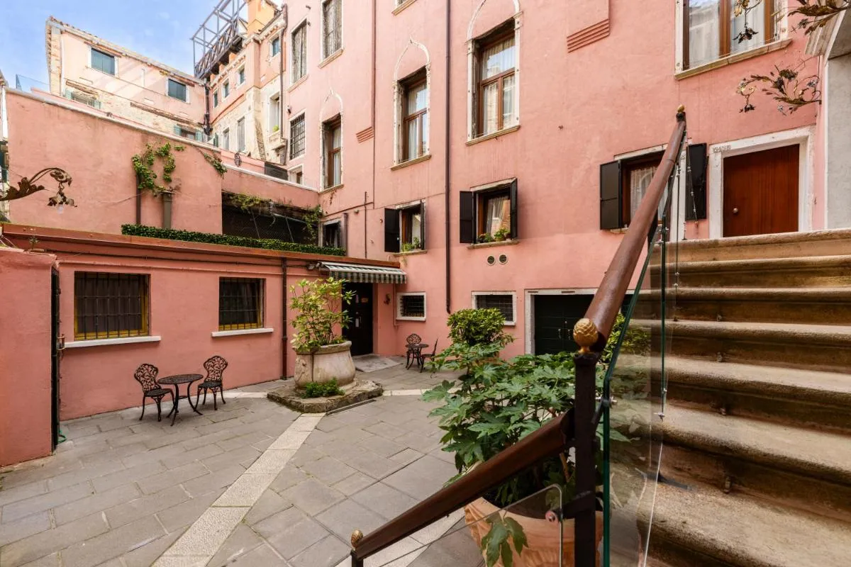 Image 5 of Palazzo dei Mori