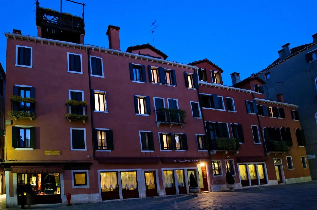Image 5 of Palazzo del Giglio