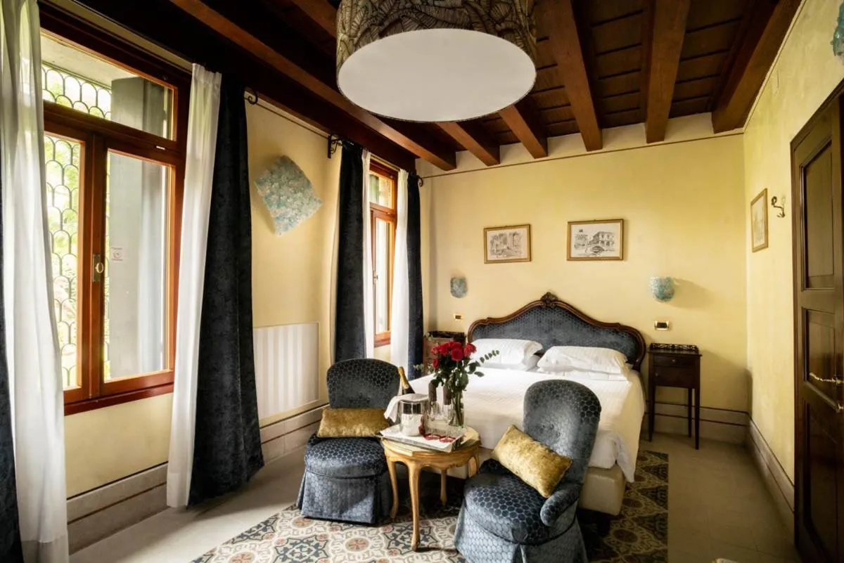 Image 1 of Pensione Accademia – Villa Maravege