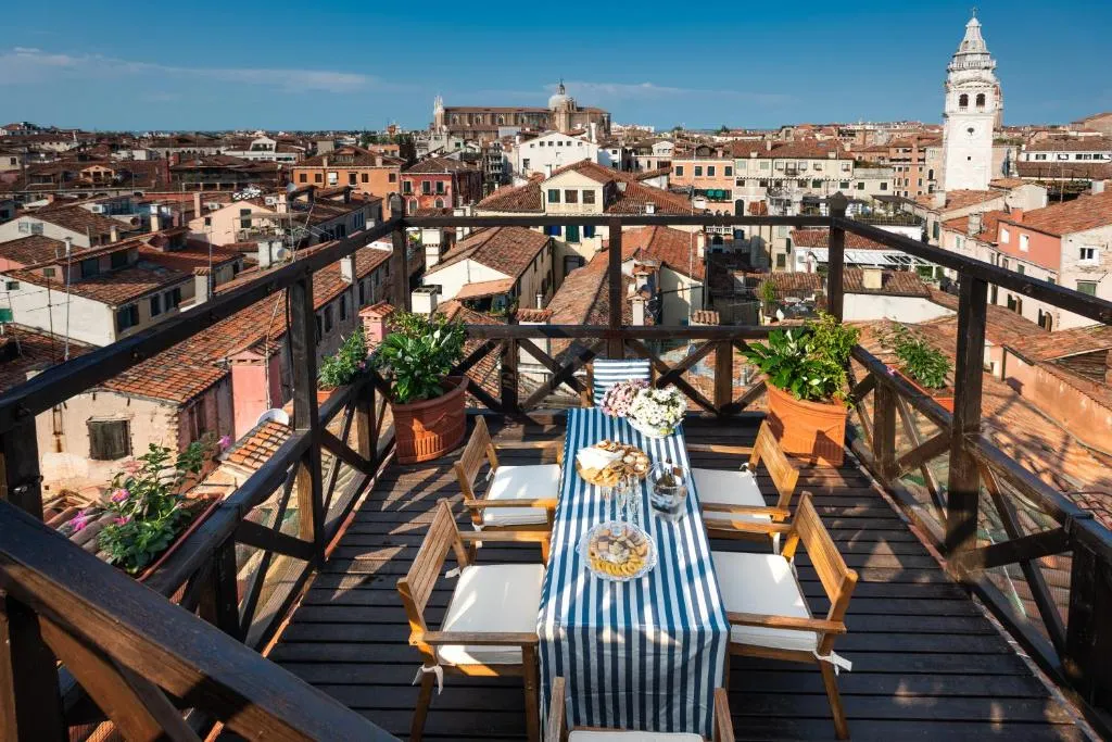Image of Penthouse with Rooftop Terrace and 360 Views of Venice – Venice5th