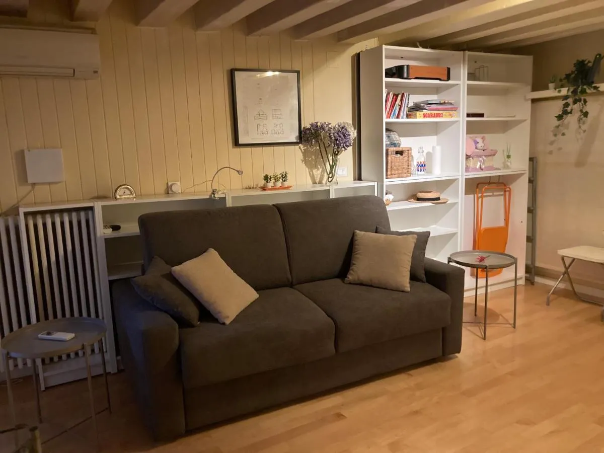 Image 4 of Piccola dimora in palazzo storico