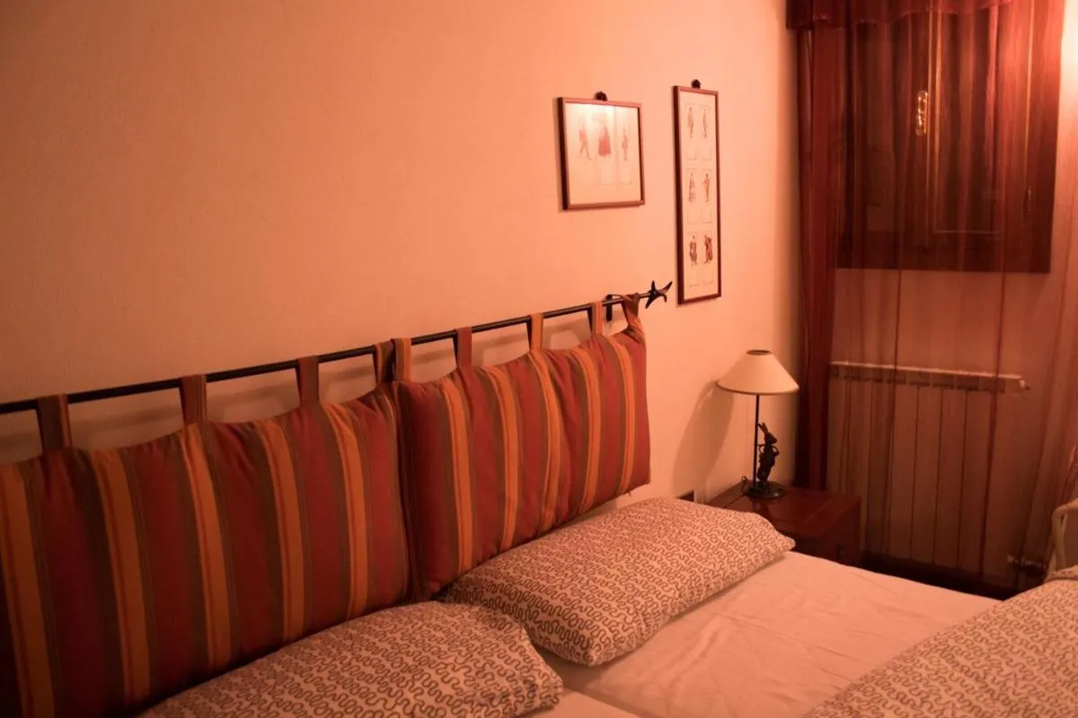 Image 6 of Pink House in Venice city center