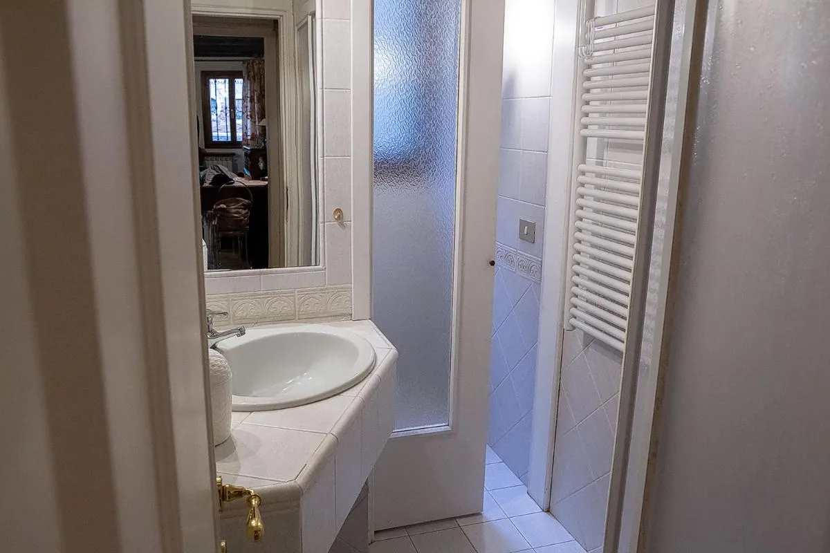 Image 1 of Pink House in Venice city center