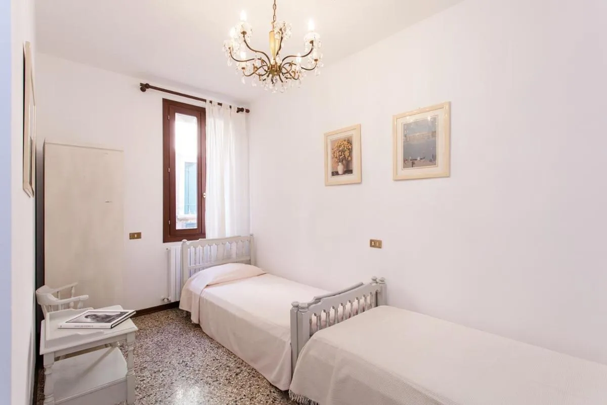 Image 6 of Prince Apartments