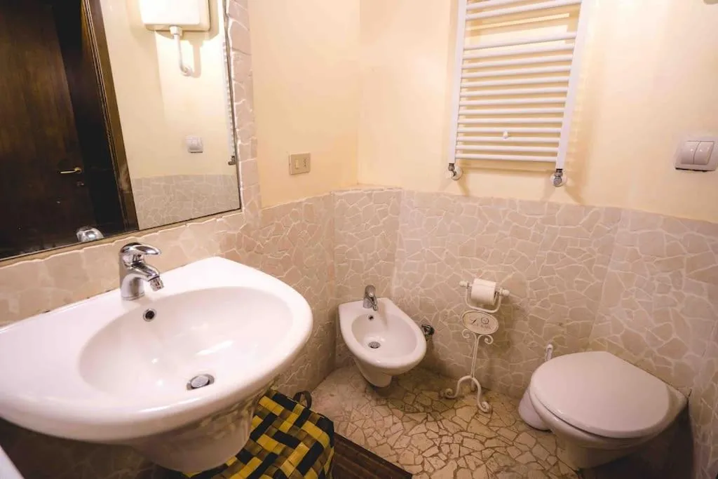 Image 2 of Raphael’s Garden House