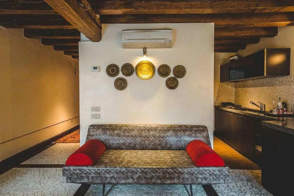 Image 3 of Raphael’s Garden House