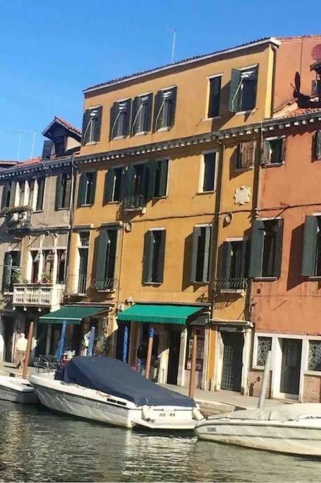 Image 4 of Raphael’s Garden House