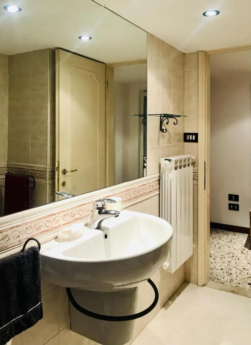 Image 3 of Remedio at Locappart