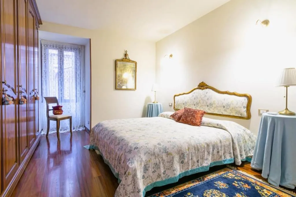 Image 1 of Residence Alma – Rialto Bridge