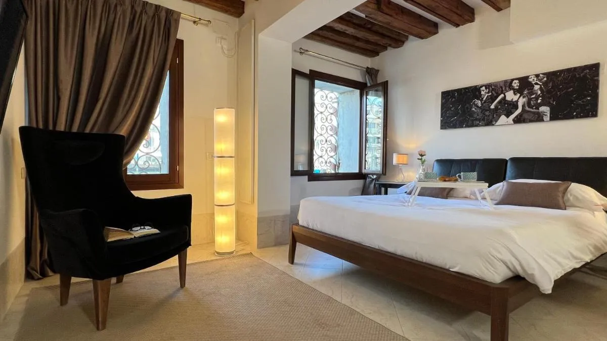 Image 3 of Residence Romantic Grand Canal