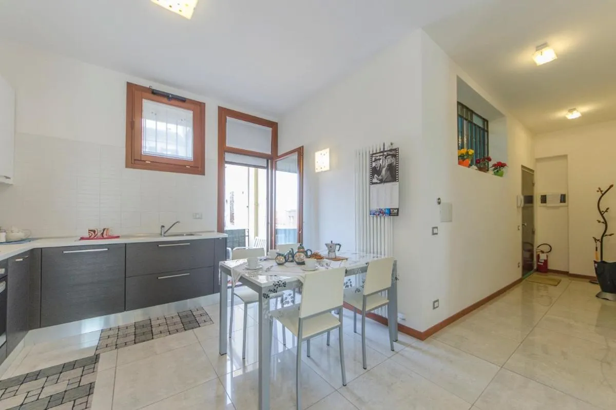 Image 3 of Residenza Leon D’oro