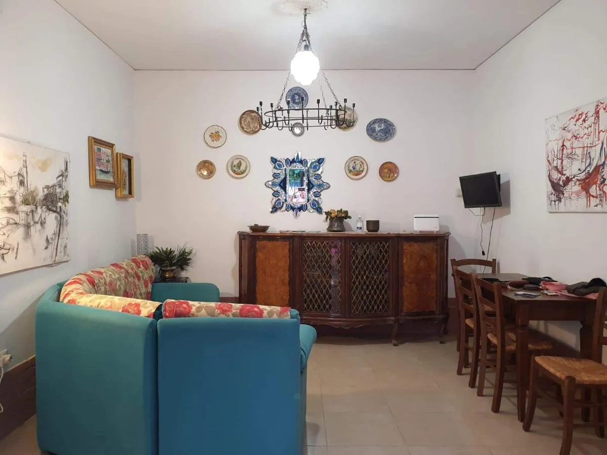 Image 2 of Residenza oleandro rosa