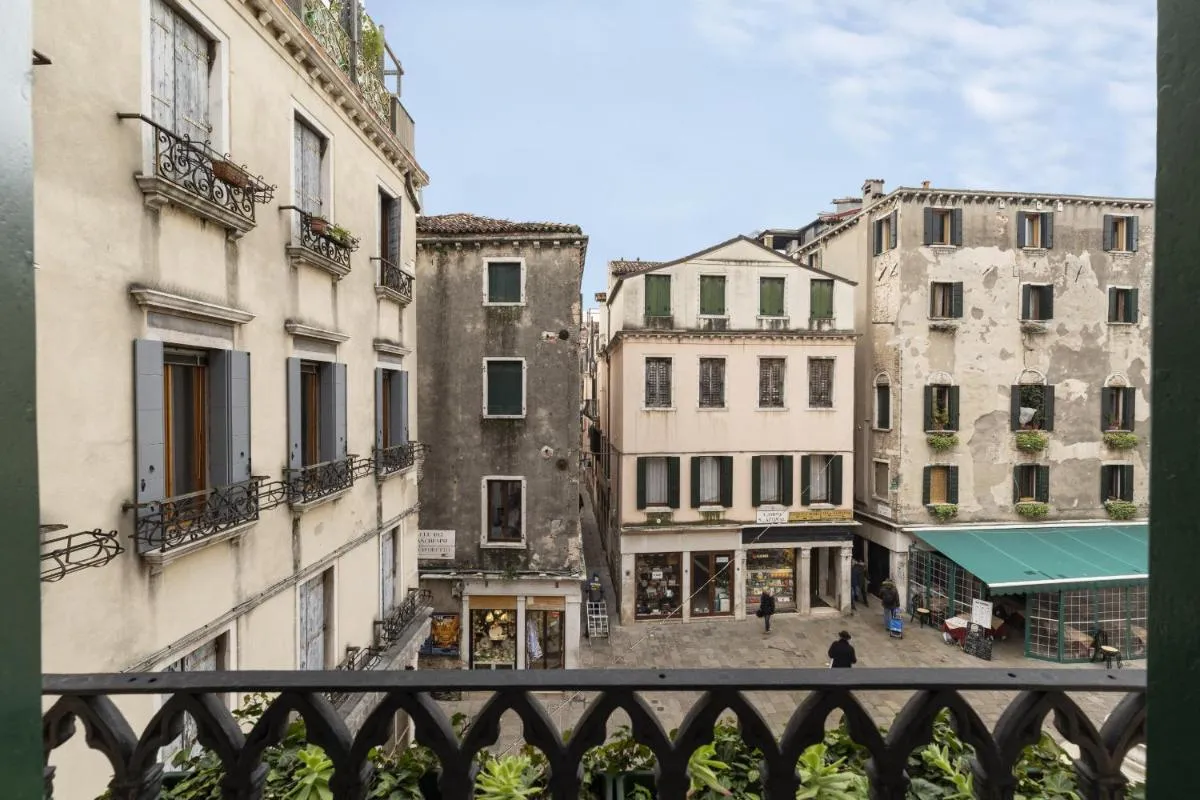 Image 5 of Rialto Sant’Aponal Prestige by Wonderful Italy