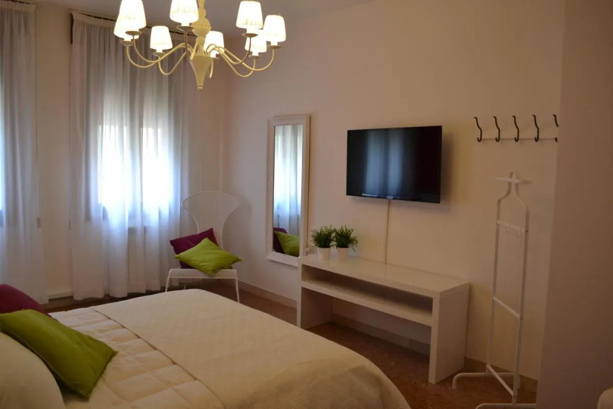 Image 4 of Rio Venice