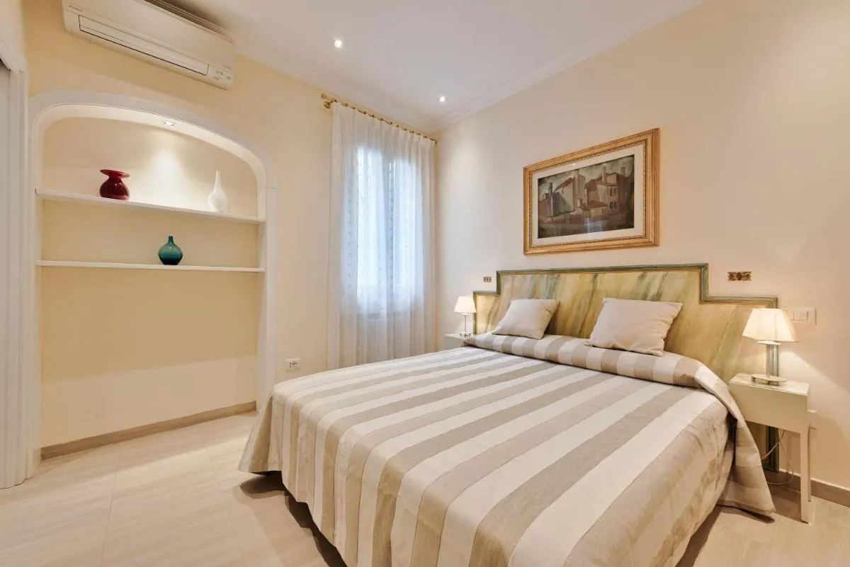 Image 6 of Romance in Rialto – your house to stay together