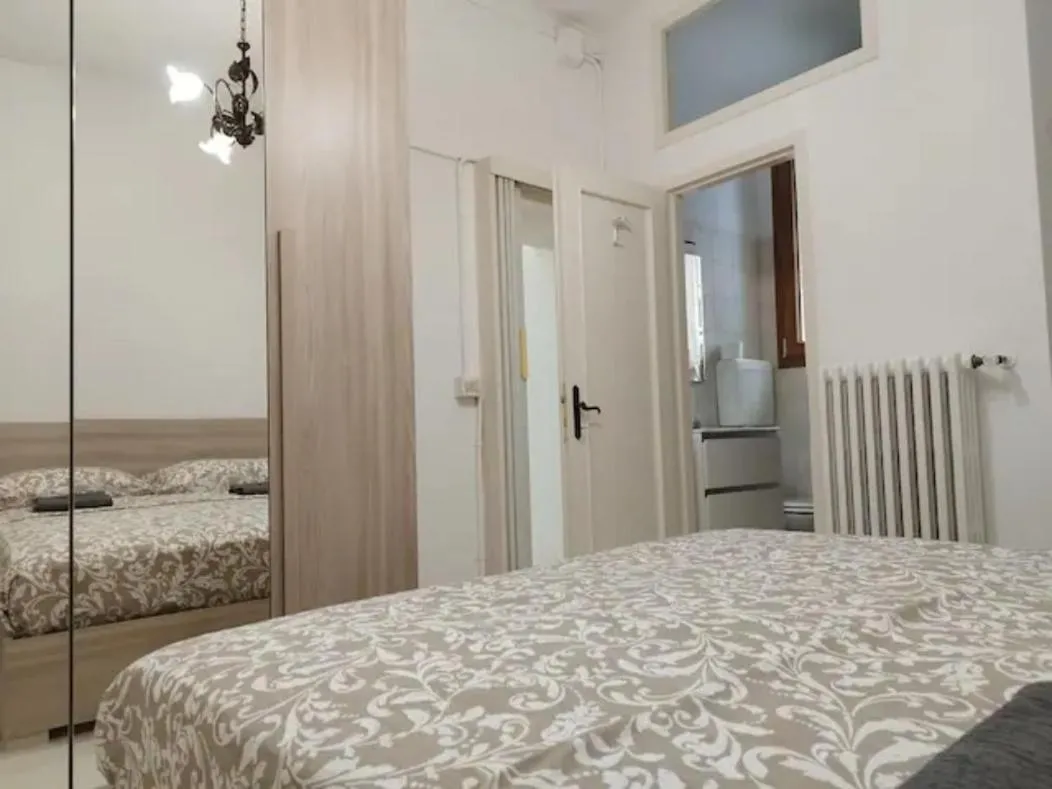 Image 1 of Ruga Giuffa