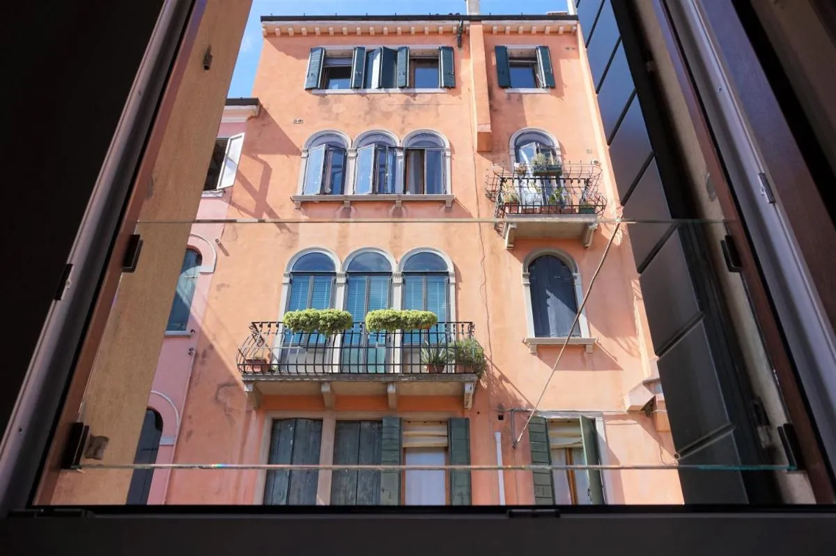 Image 4 of SARA S LUXURY HOME five minutes from Piazza San Marco