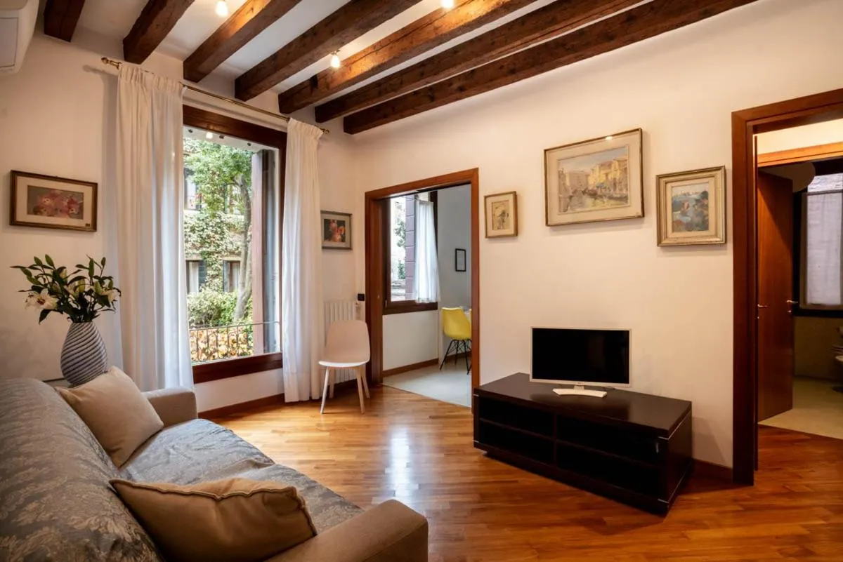 Image 4 of Salmaso Apartments