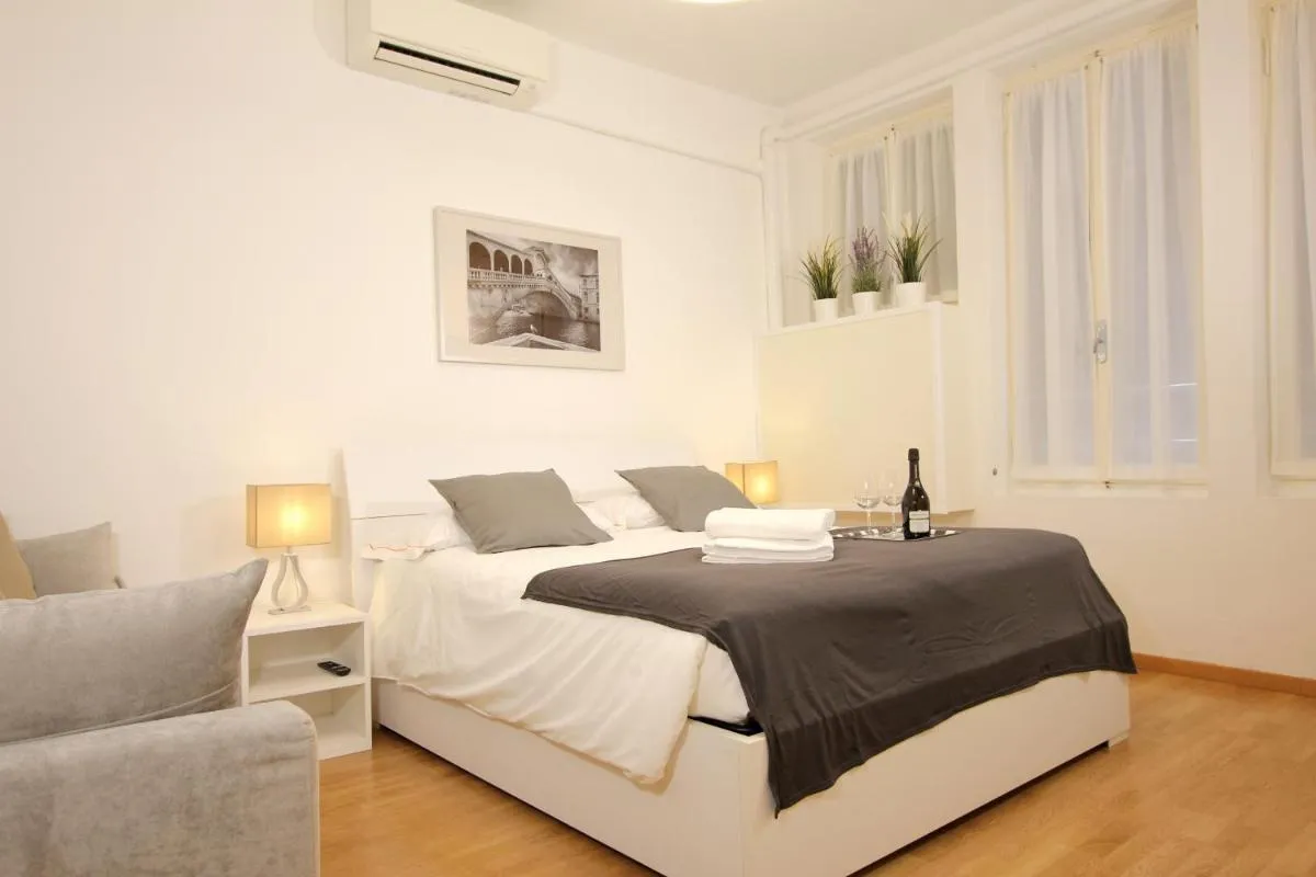 Image 1 of San Marco Gallery