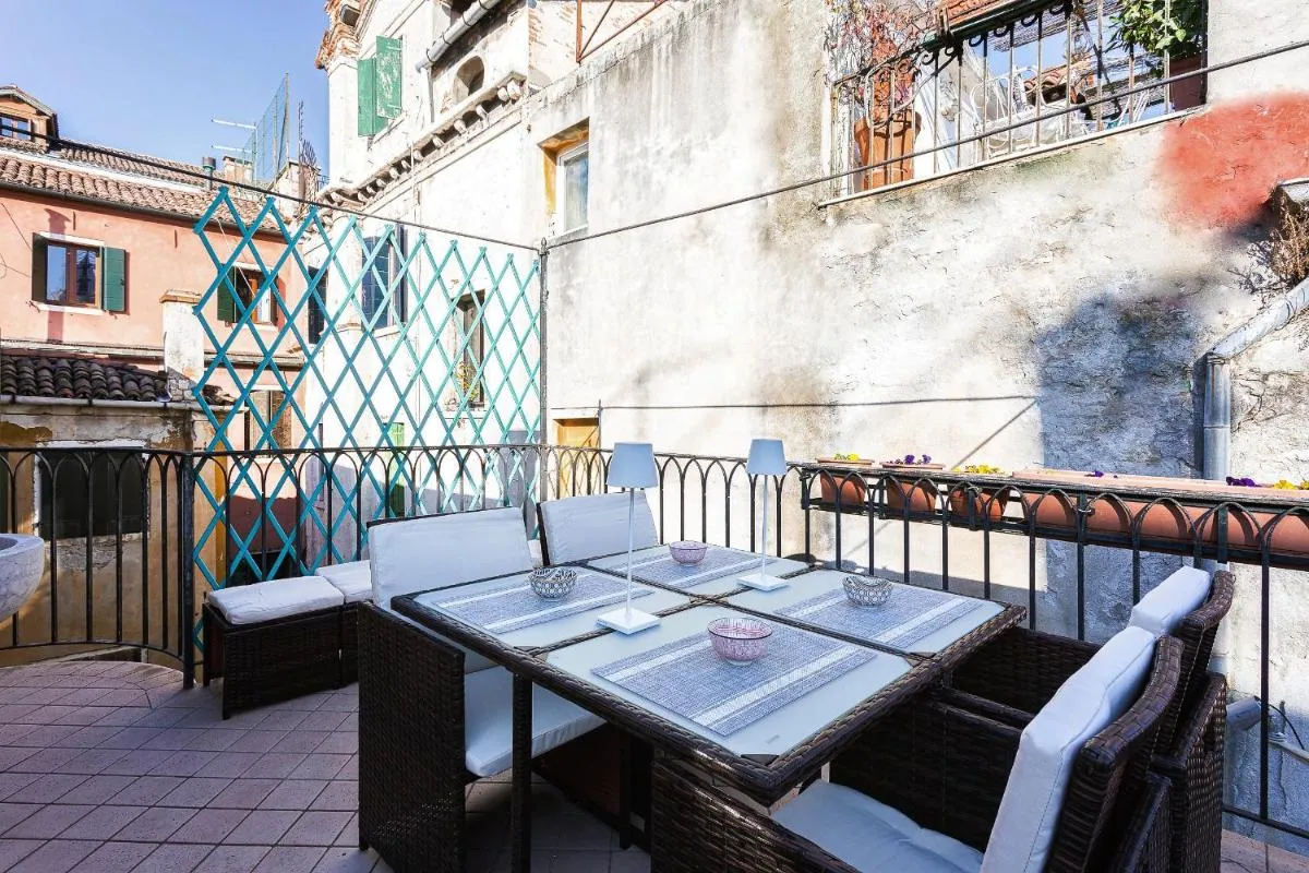 Image 5 of San Marco Luxury Loft with Terrace