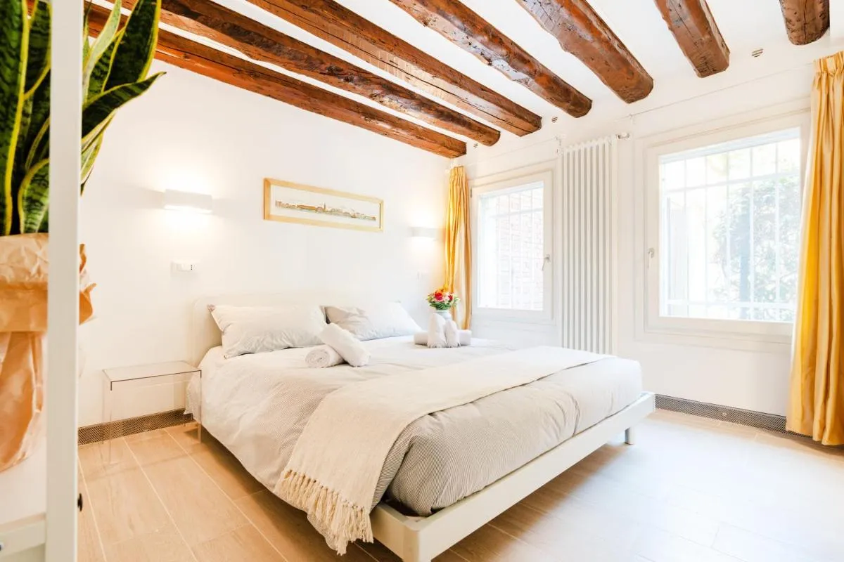 Image 1 of San Marco intero appartamento per due