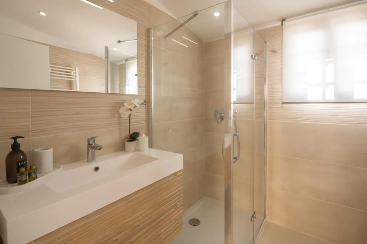 Image 2 of Sant’Aponal Cozy Apartment with Balcony R&R